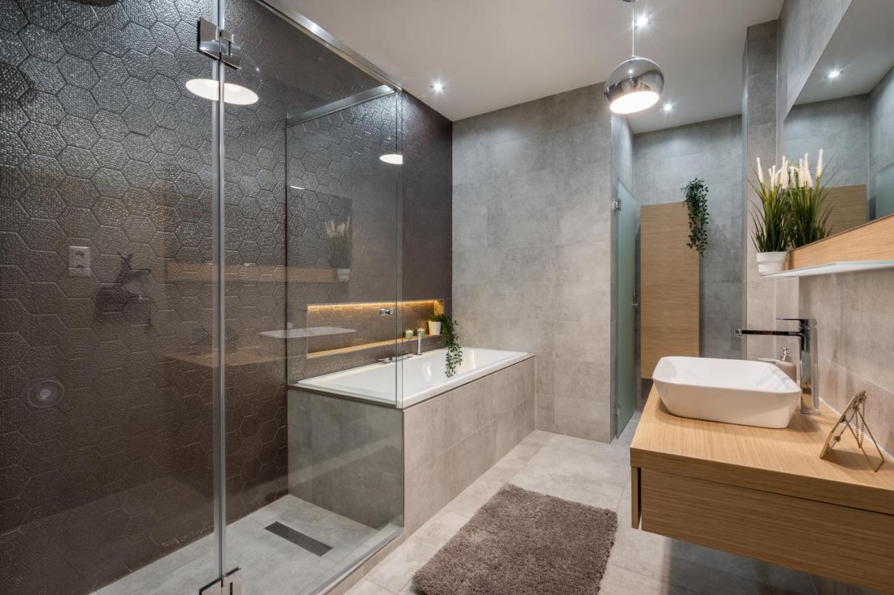 Buenos Boutique - A/C, 2 Bathrms, Amazing View Διαμέρισμα Βουδαπέστη Εξωτερικό φωτογραφία
