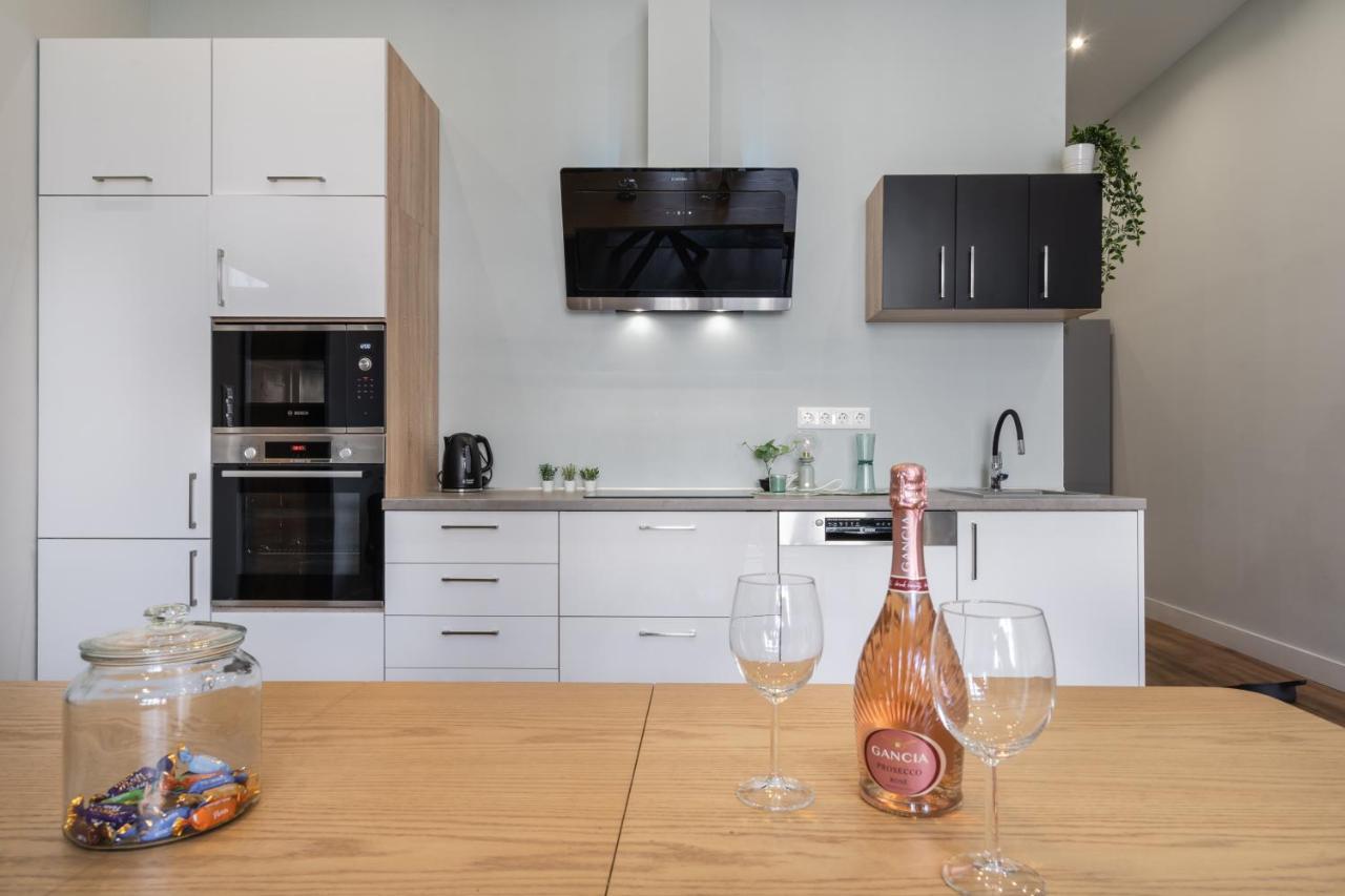 Buenos Boutique - A/C, 2 Bathrms, Amazing View Διαμέρισμα Βουδαπέστη Εξωτερικό φωτογραφία
