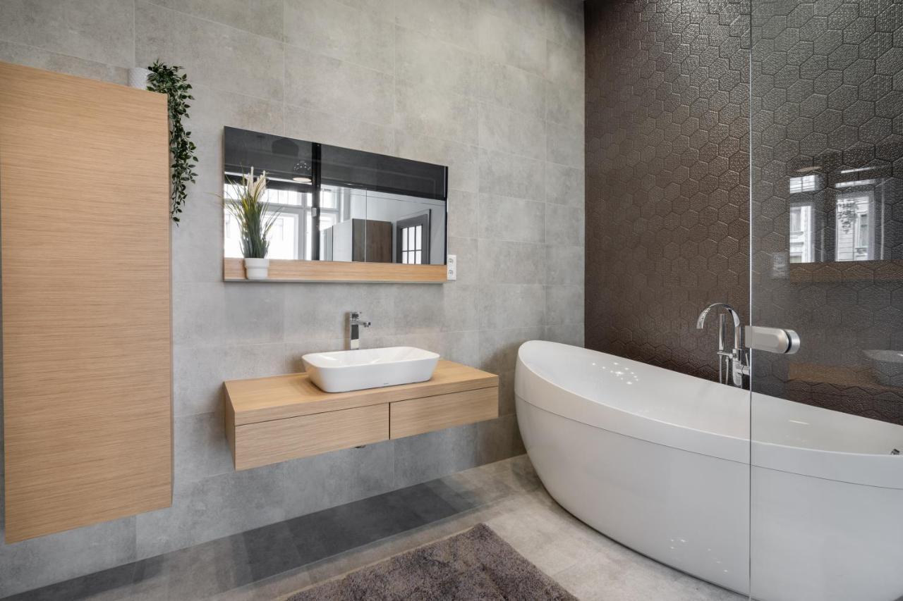 Buenos Boutique - A/C, 2 Bathrms, Amazing View Διαμέρισμα Βουδαπέστη Εξωτερικό φωτογραφία