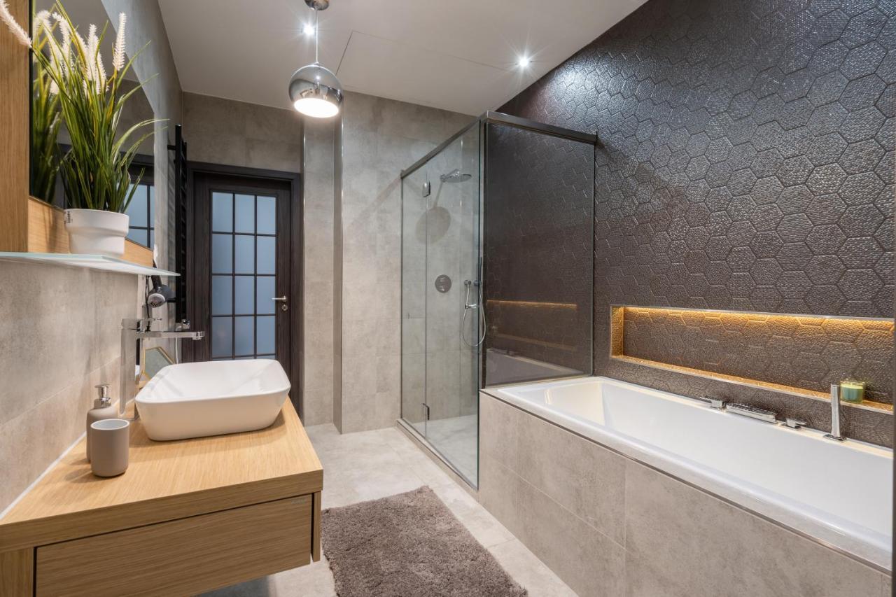 Buenos Boutique - A/C, 2 Bathrms, Amazing View Διαμέρισμα Βουδαπέστη Εξωτερικό φωτογραφία